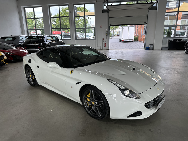 Ferrari California 3.9 V8 — photo 8