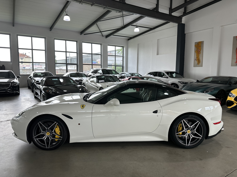 Ferrari California 3.9 V8 — photo 13