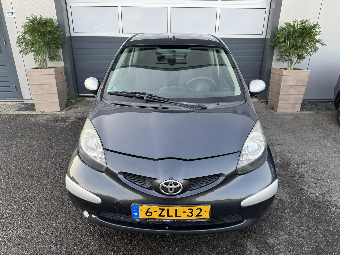 Toyota Aygo 1.0-12V Access / APK /AIRCO/ GARANTIE / Grijs - 2