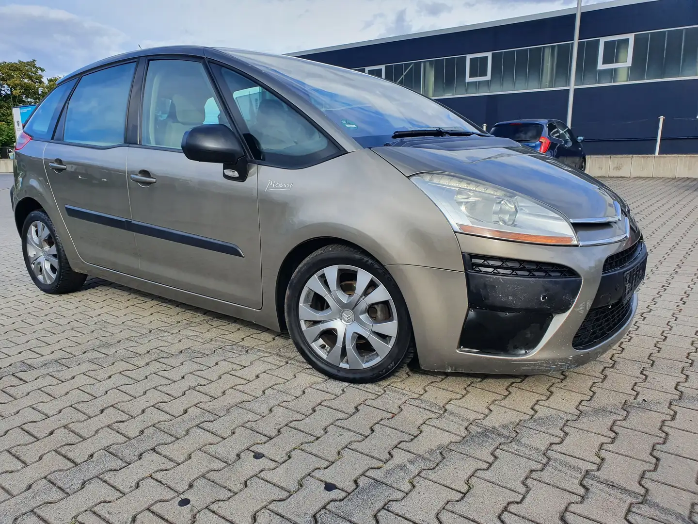 Citroen C4 Picasso 1.6 HDi FA (( Getriebeschaden nicht Fahrbereit))) Gold - 2