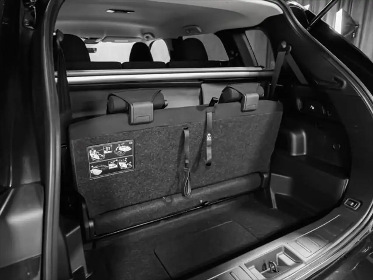 Mitsubishi Outlander снимка Mitsubishi Outlander