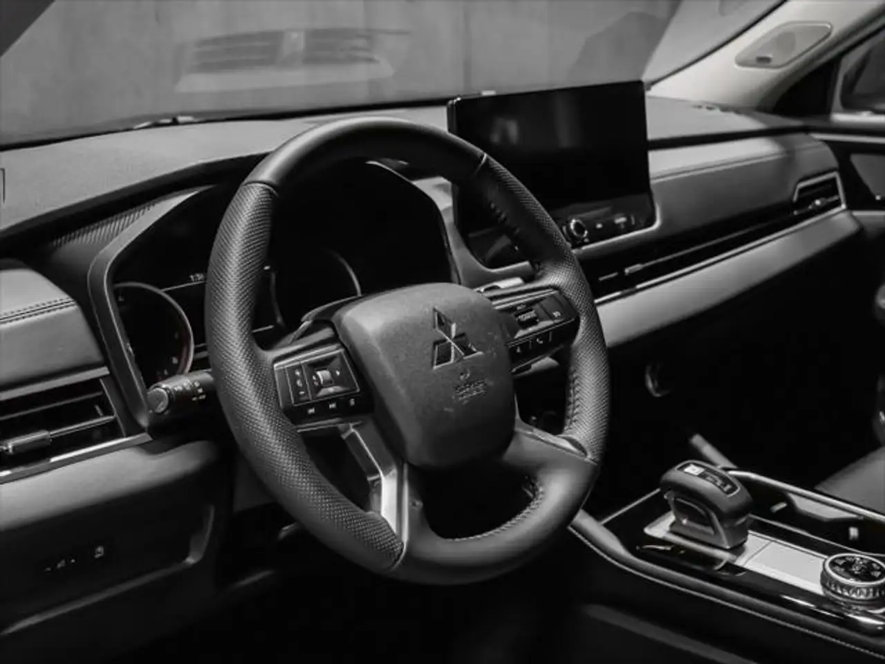 Mitsubishi Outlander снимка Mitsubishi Outlander