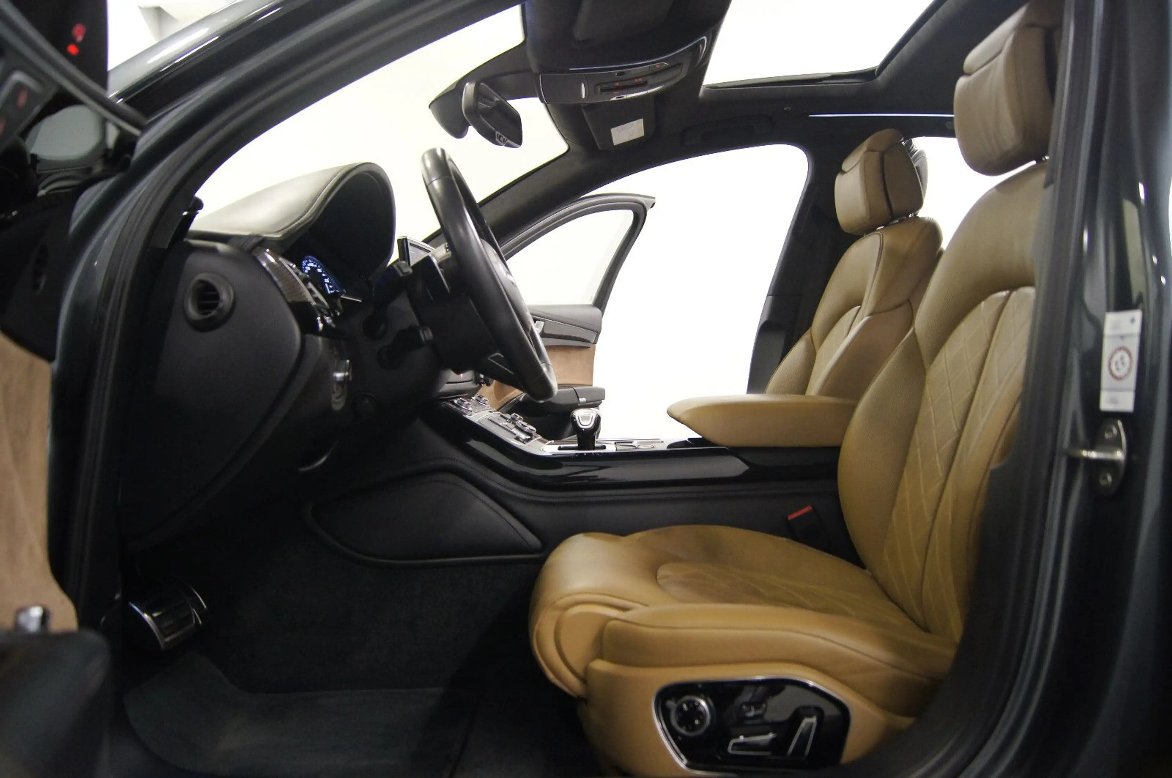 Audi S8 4.0 TFSI quattro plus|STHZG|SITZLUFT|ACC|KERA — photo 2