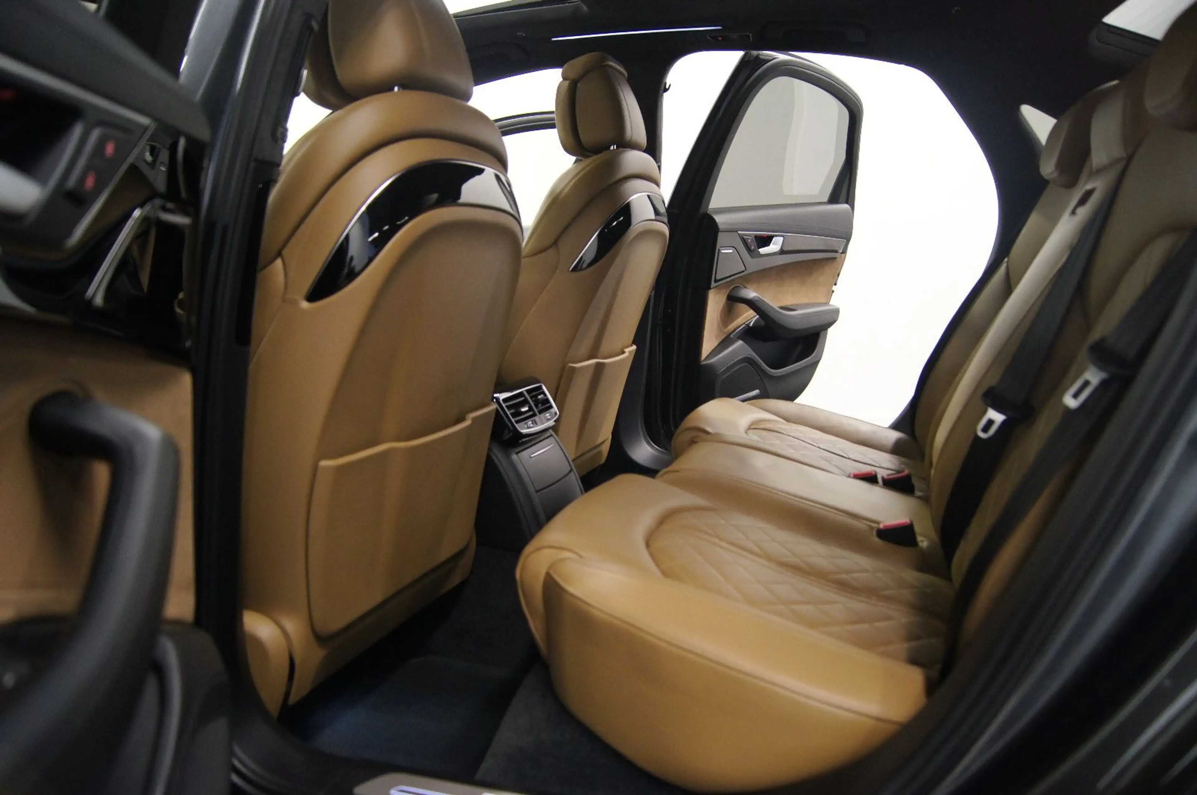 Audi S8 4.0 TFSI quattro plus|STHZG|SITZLUFT|ACC|KERA — photo 8