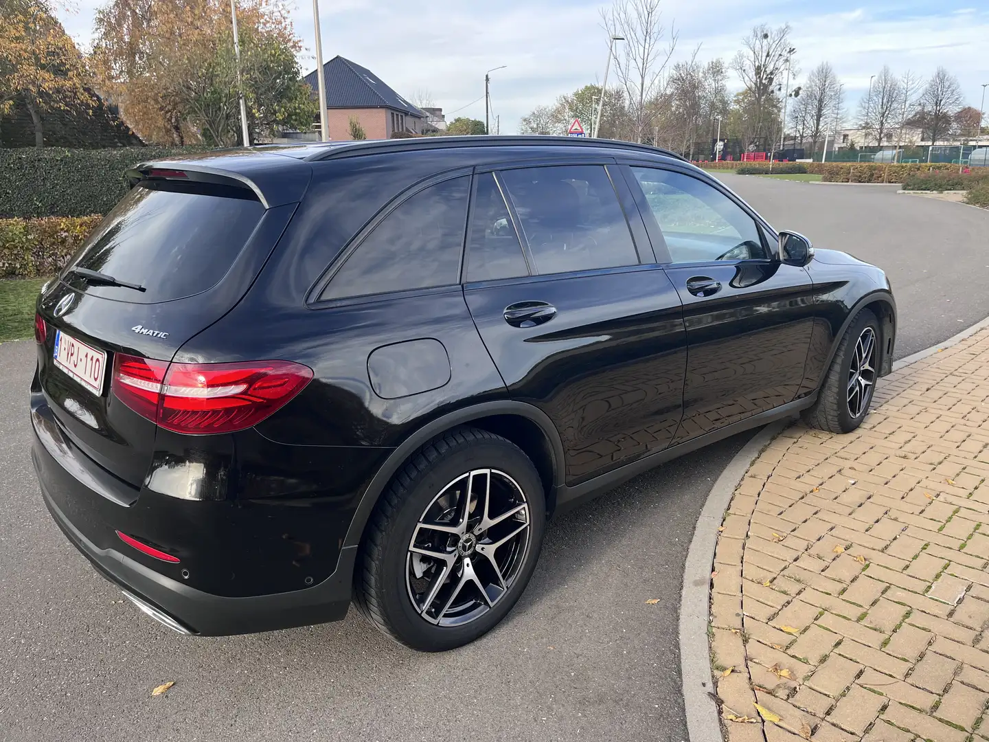 Mercedes-Benz GLC 220 d 4Matic 9G-TRONIC - 2