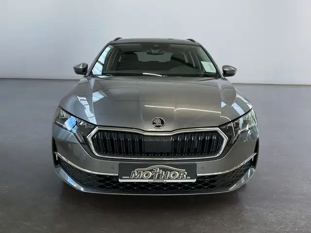 Skoda Octavia view 8