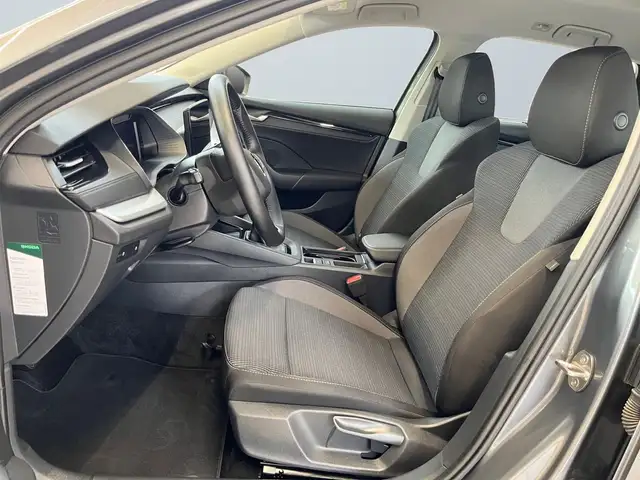 Skoda Octavia view 9