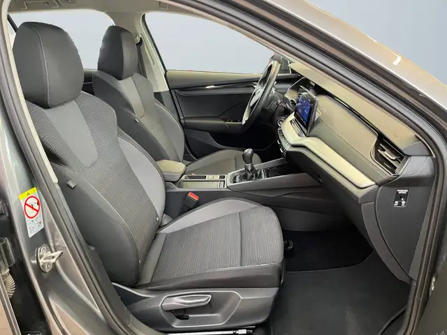 Skoda Octavia view 12