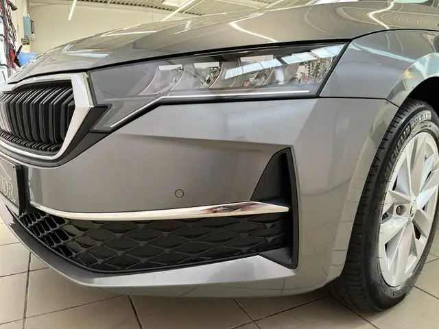 Skoda Octavia view 23