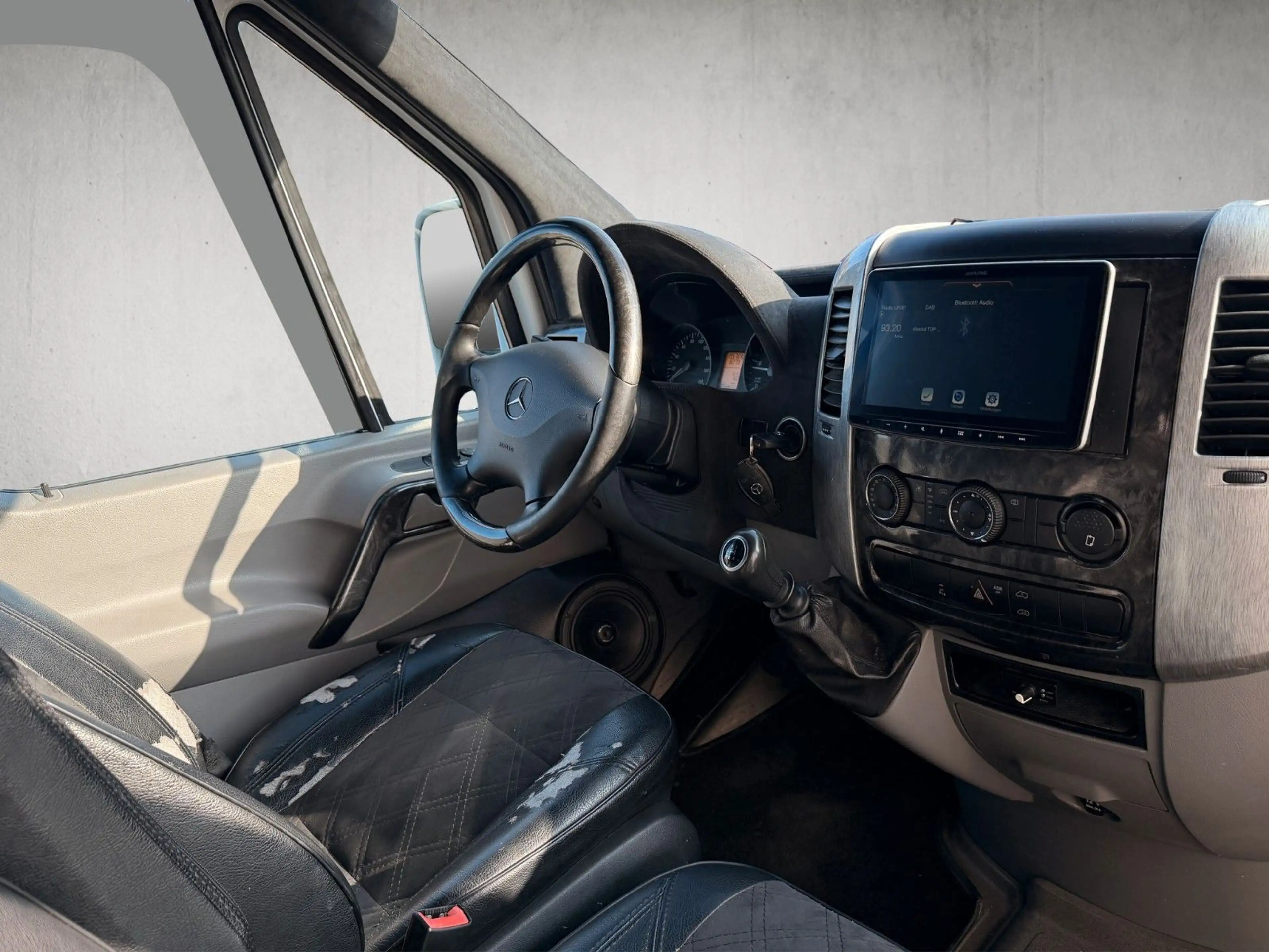 Mercedes-Benz Sprinter II Bett*Leder*6-Sitzer*Klimaanlage — photo 15