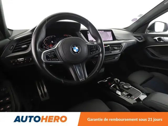 BMW 1 Series view 11