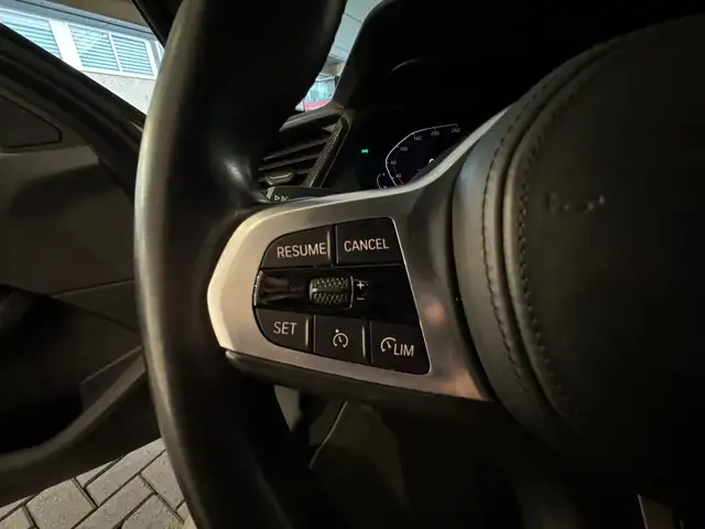 BMW 1 Series view 14