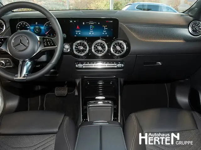 Mercedes-Benz B-Class view 10