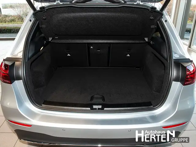 Mercedes-Benz B-Class view 15