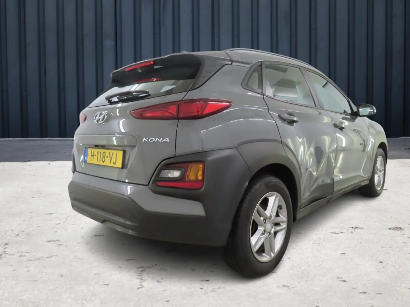 Hyundai KONA 1.0 T-GDI Comfort (120 PK) 1e-Eig. & Keurig-Onderh Grijs - 2