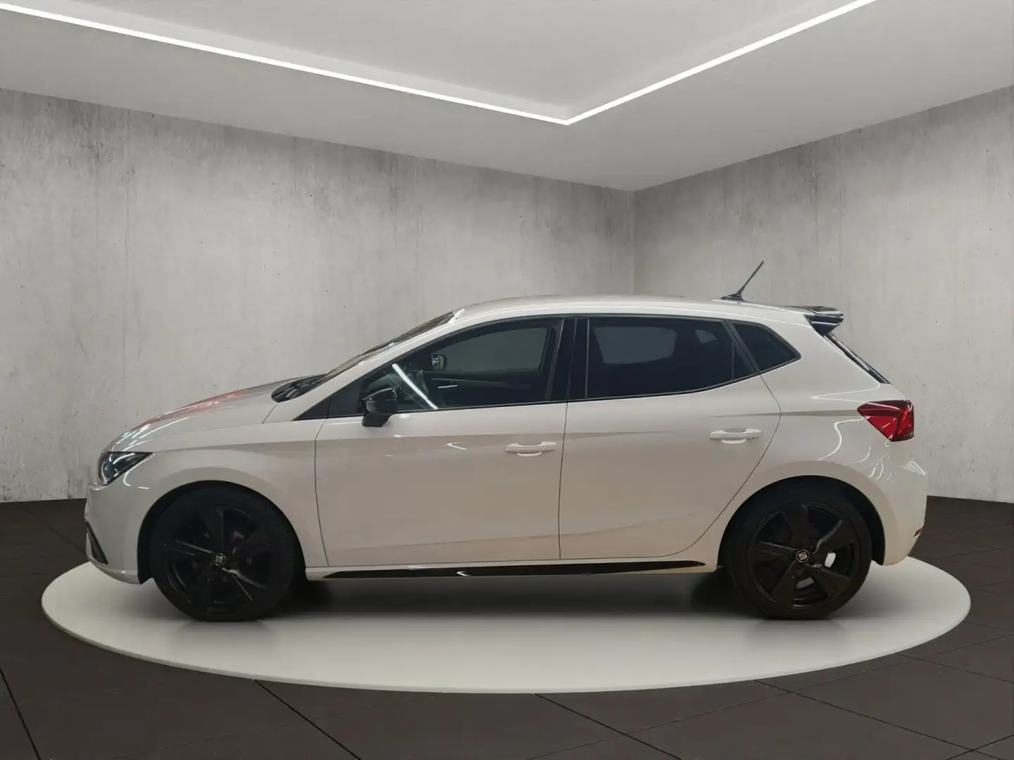 SEAT Ibiza FR Weiß - 2