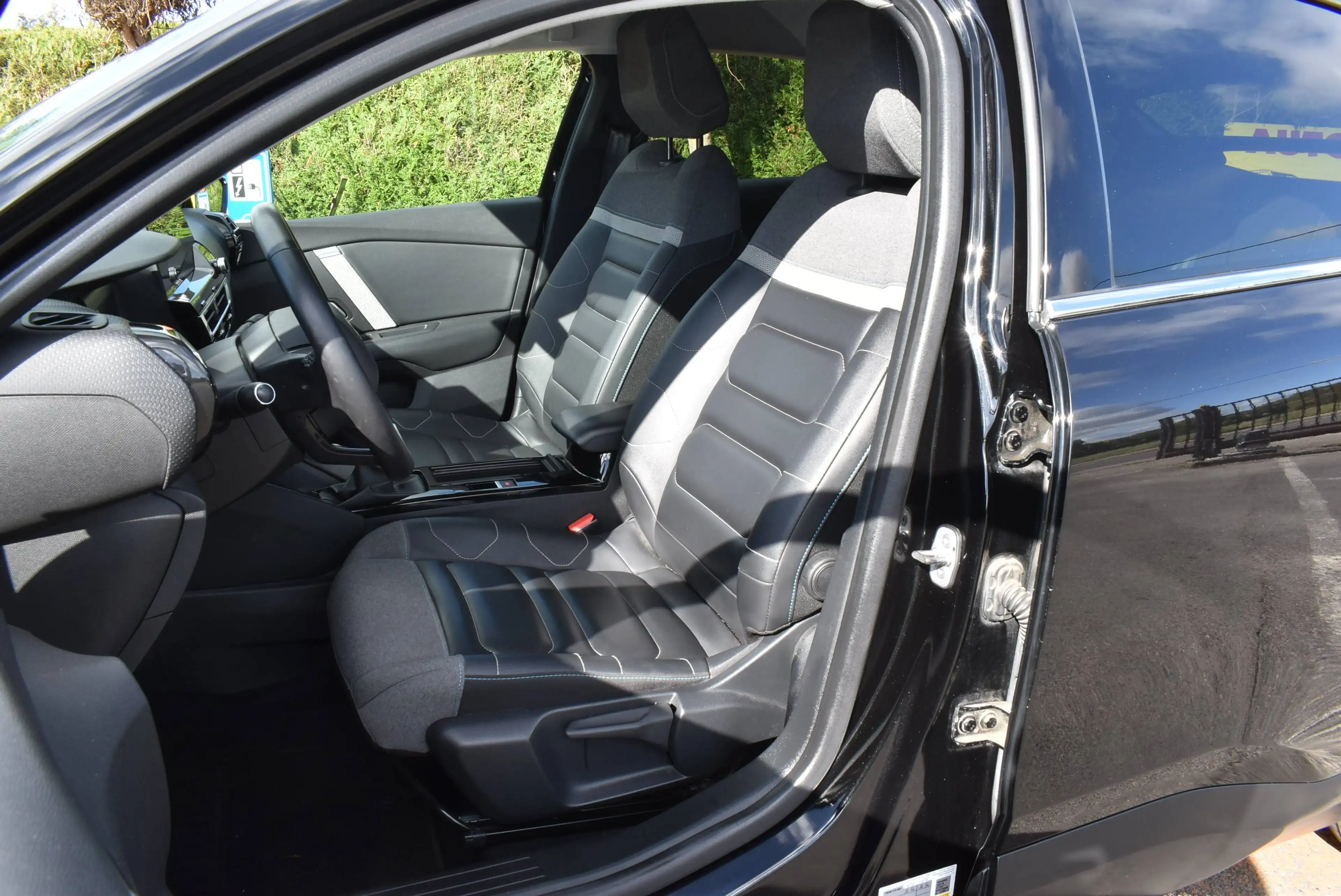 Citroen C4 1.2i  Shine Pack Airco/Full Led/CarPlay***12M GARANTIE*** — photo 7