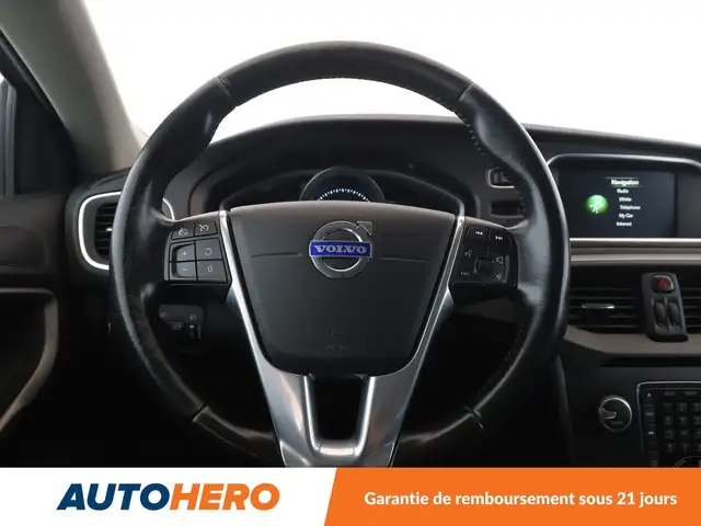Volvo V40 view 19