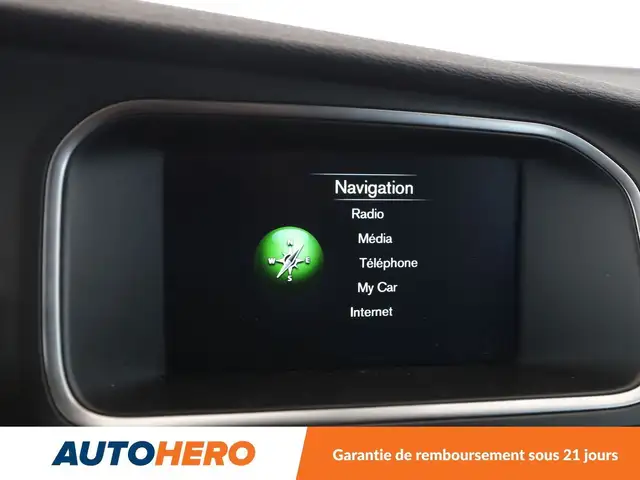 Volvo V40 view 21