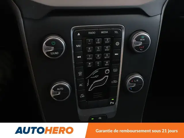 Volvo V40 view 23