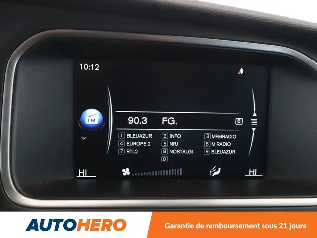 Volvo V40 view 22