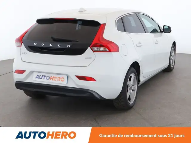Volvo V40 view 6