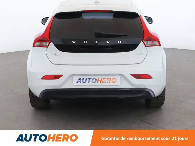 Volvo V40 view 5