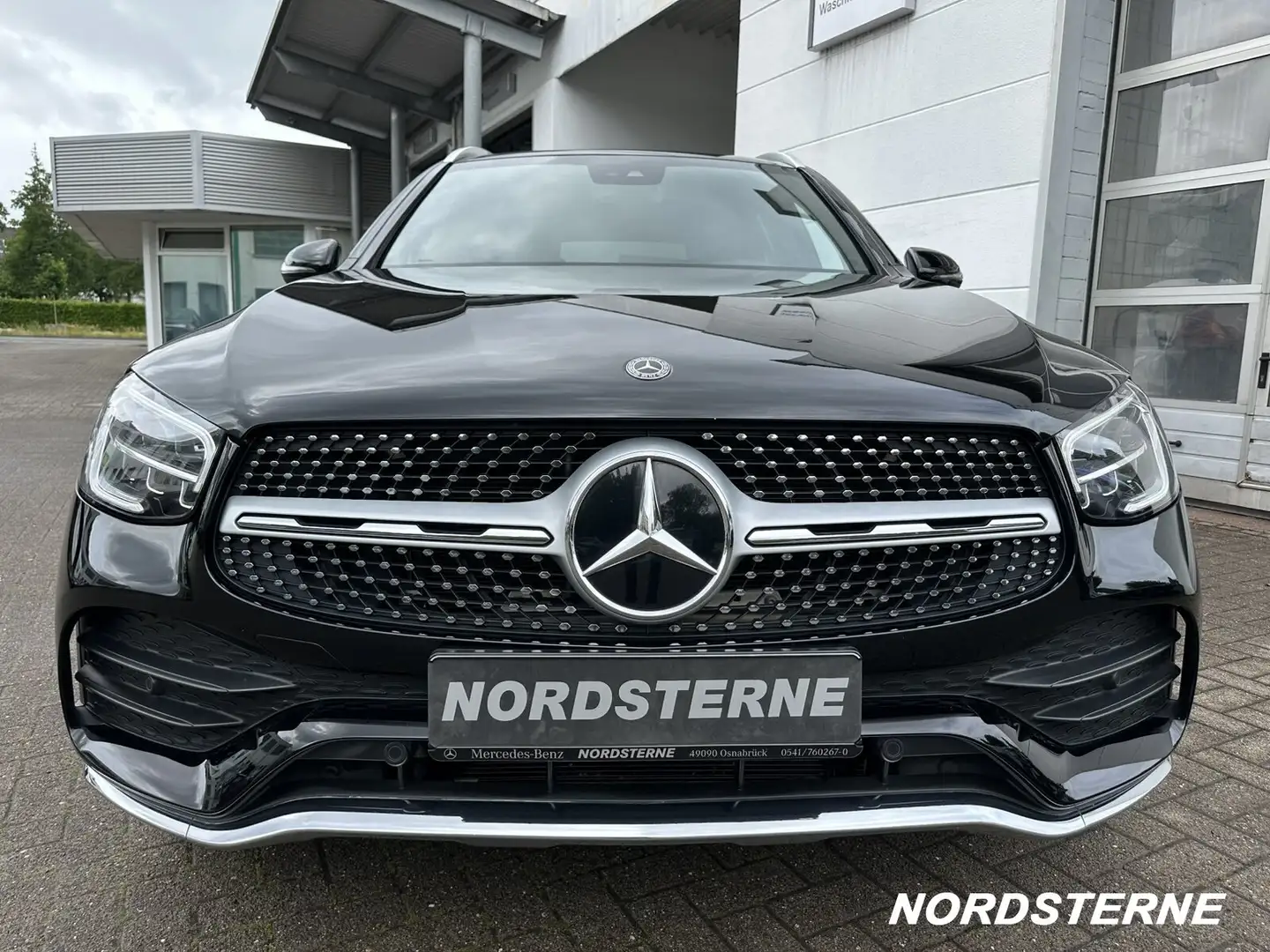 Mercedes-Benz GLC 200 GLC 200 4M AMG-Line Pano Kamera AHK Easy Pack Nero - 2