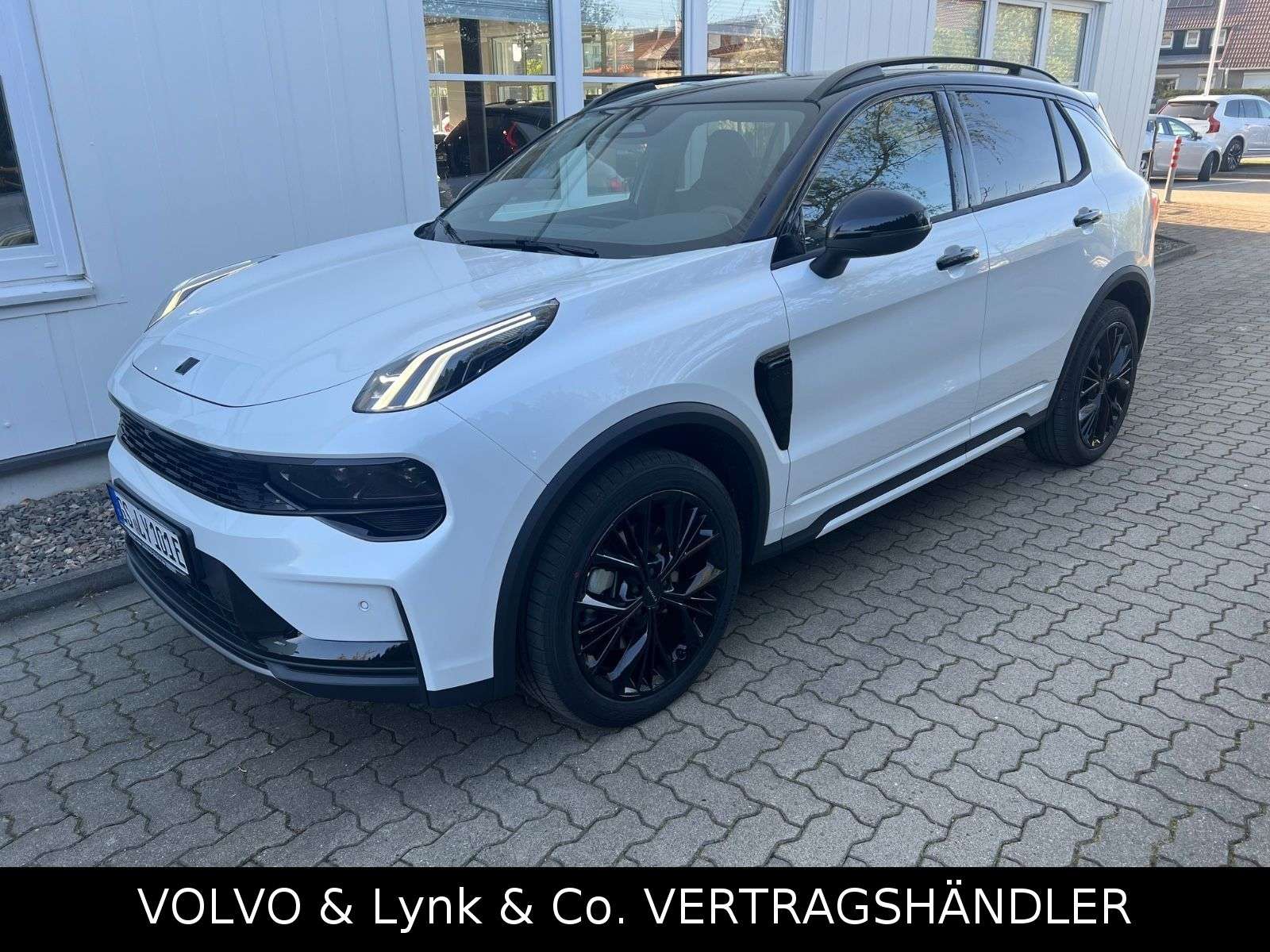 Lynk&Co 01