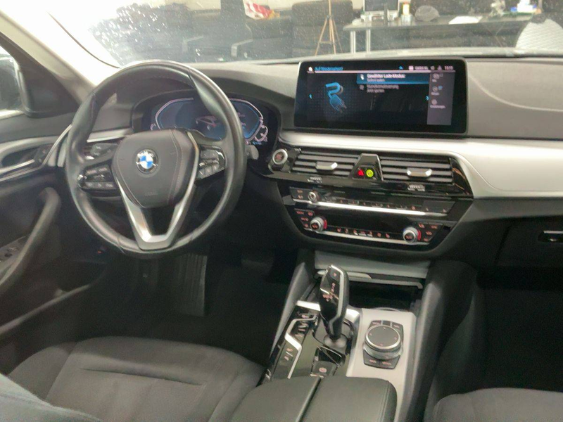 BMW 530 530e — photo 7