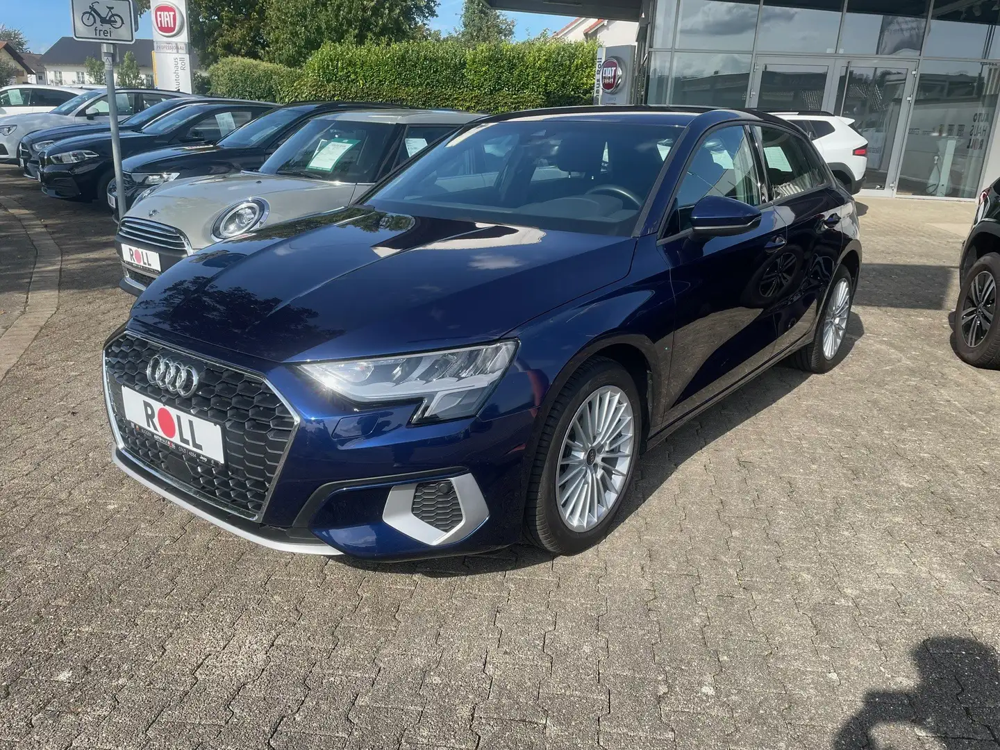 Audi A3 35 TFSI advanced Blau - 1