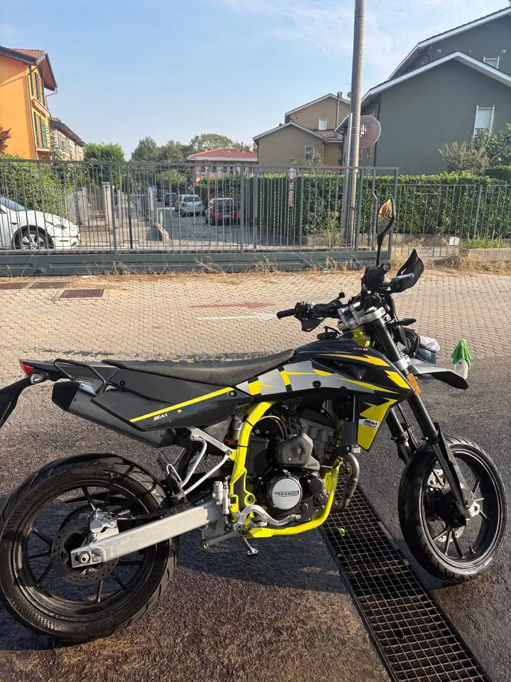 Swm SM 125 R