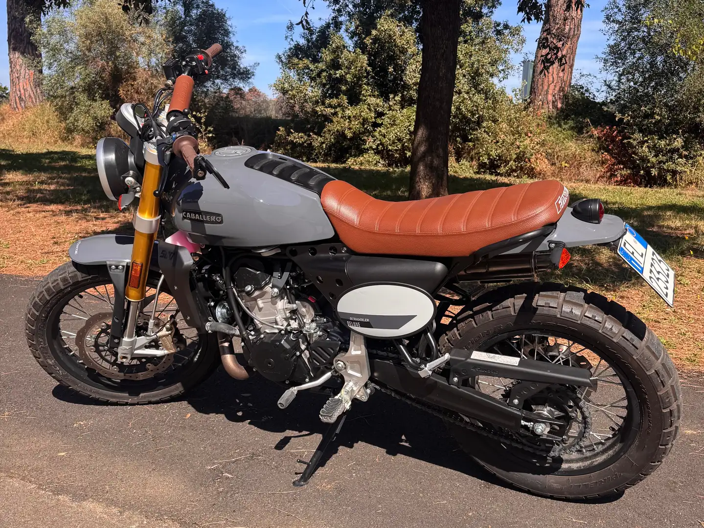 Fantic Caballero 500 Deluxe Gri - 2