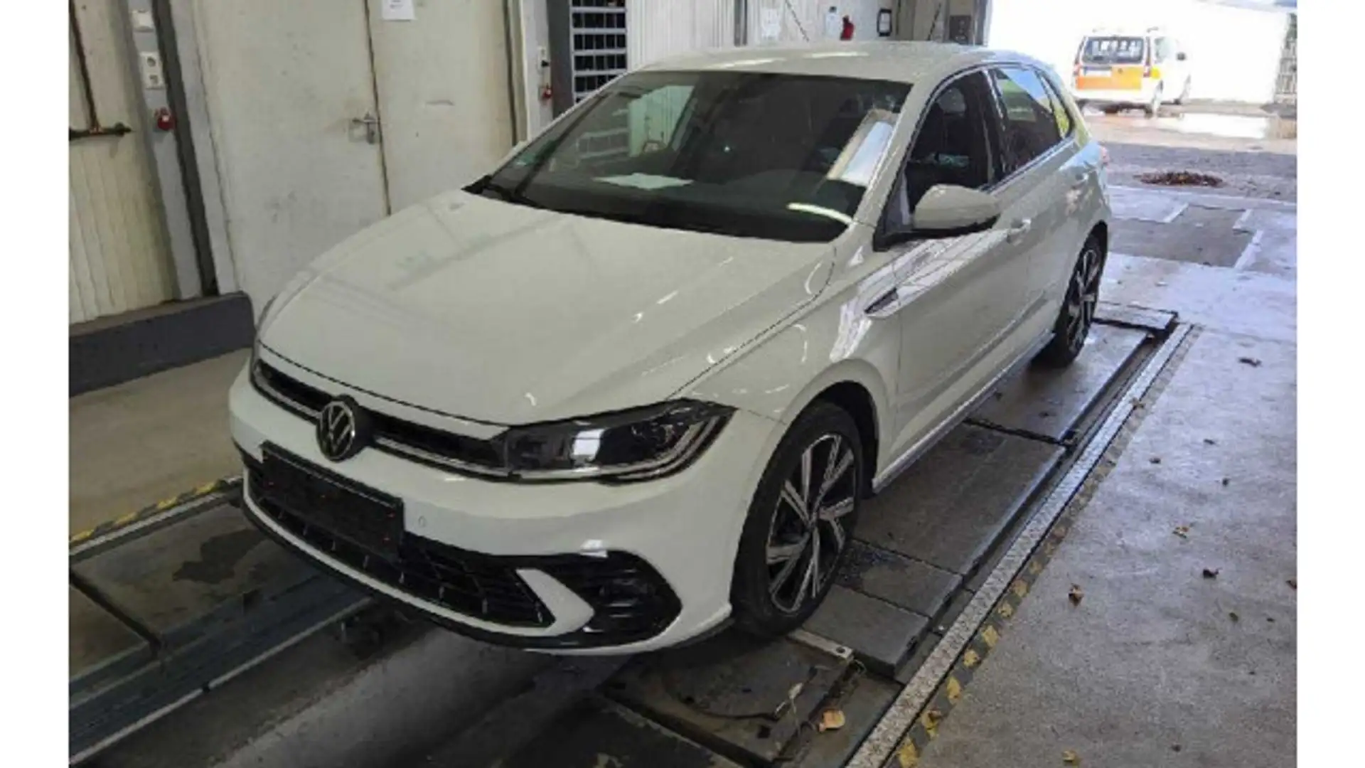 Volkswagen Polo 1.0 TSI R-Line DSG NAVI RFK ACC LED SHZ Weiß - 2