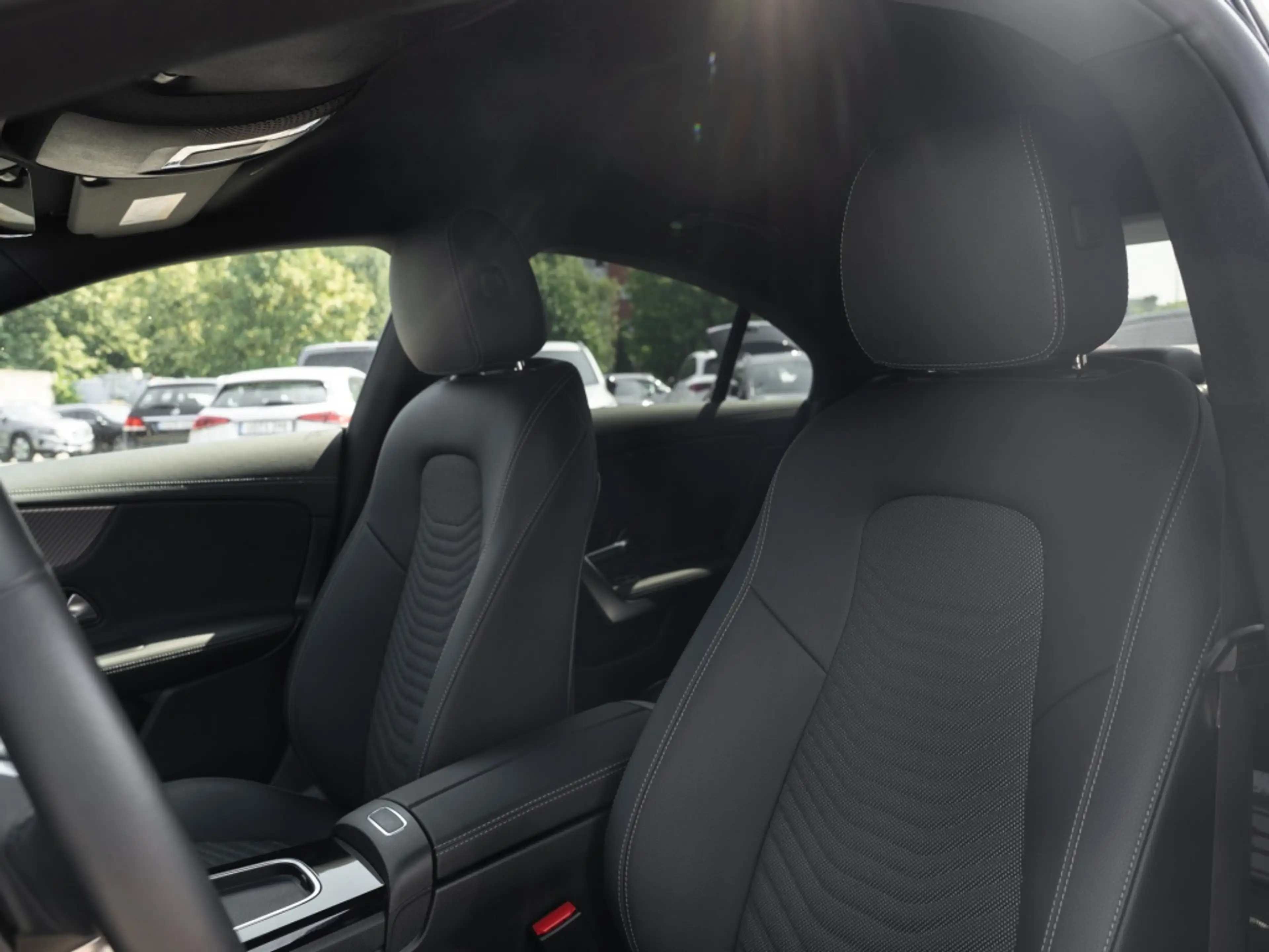 Mercedes-Benz CLA 180 Coupé , NIGHT PROGRESSIVE 360 DISTR SPUR — photo 8
