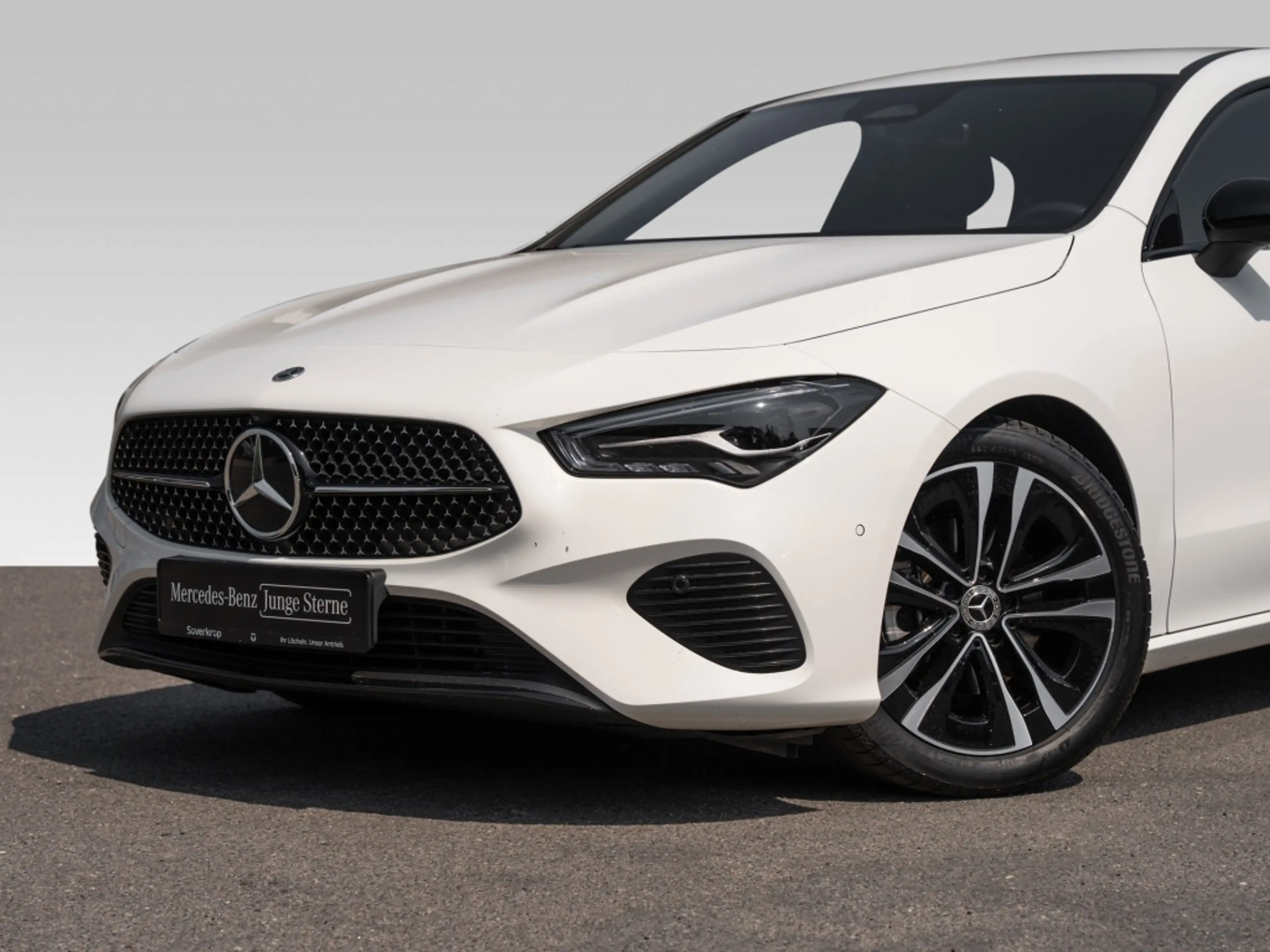 Mercedes-Benz CLA 180 Coupé , NIGHT PROGRESSIVE 360 DISTR SPUR — photo 5