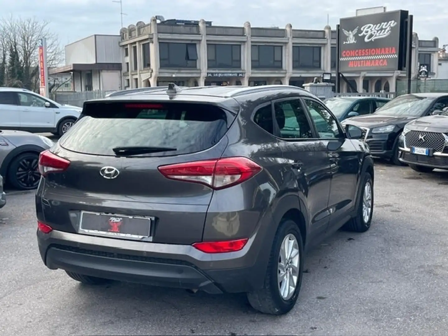 Hyundai TUCSON 1.7 CRDi go! Grigio - 2