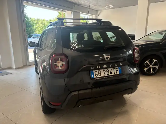 Dacia Duster view 5
