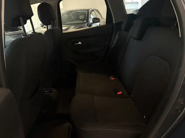Dacia Duster view 3
