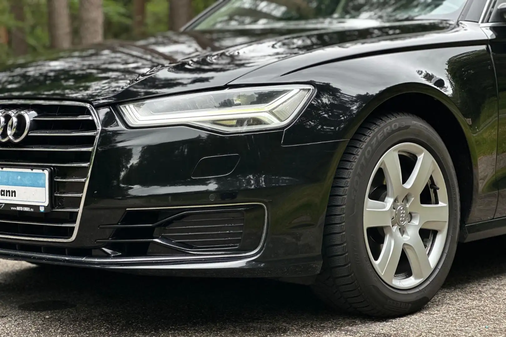 Audi A6 Avant 2.0 TDI quattro Matrix Ultra Schwarz - 2