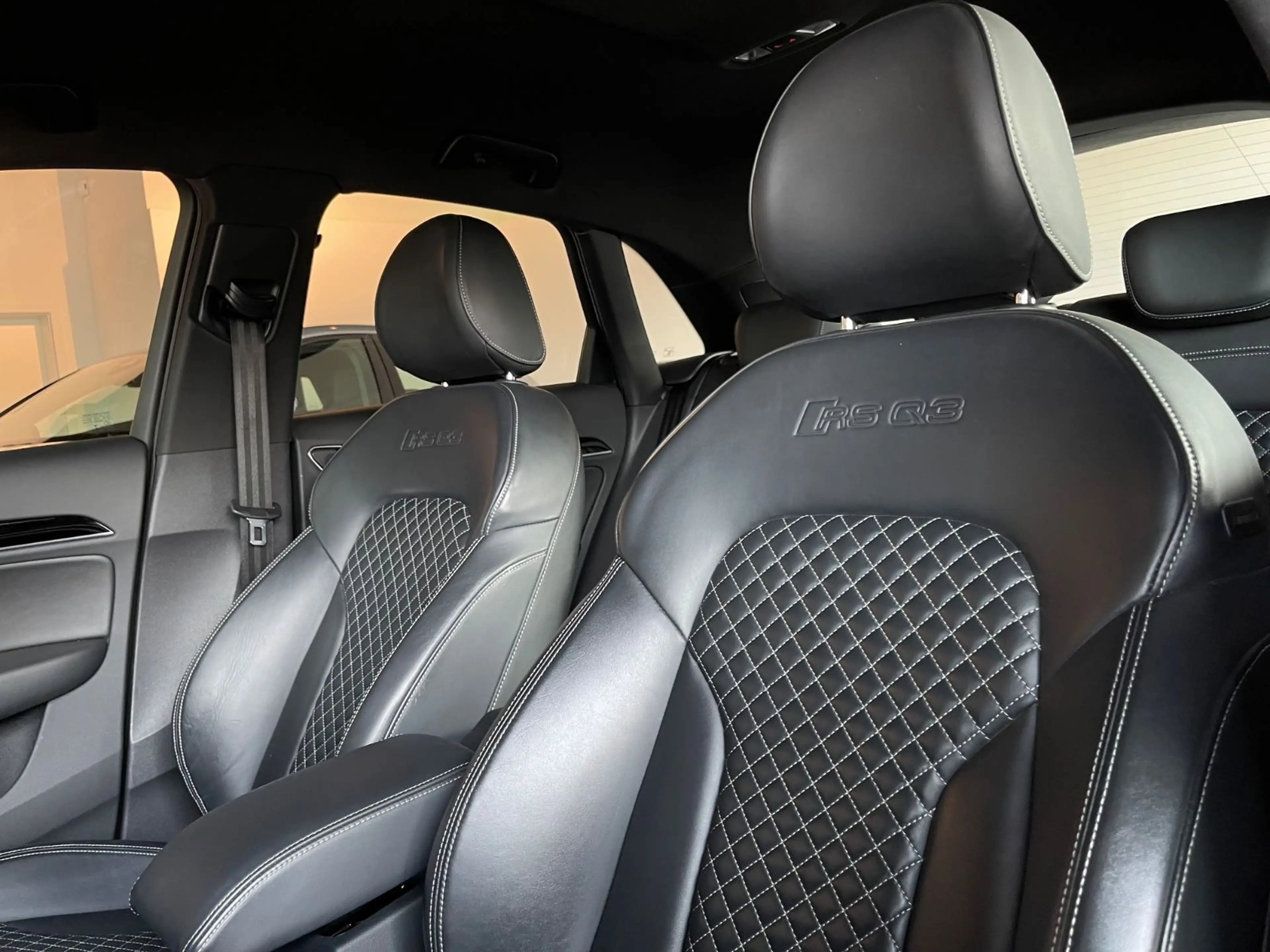Audi RS Q3 RS Q3 2.5 TFSI quattro | 420 PS | BOSE | — photo 9