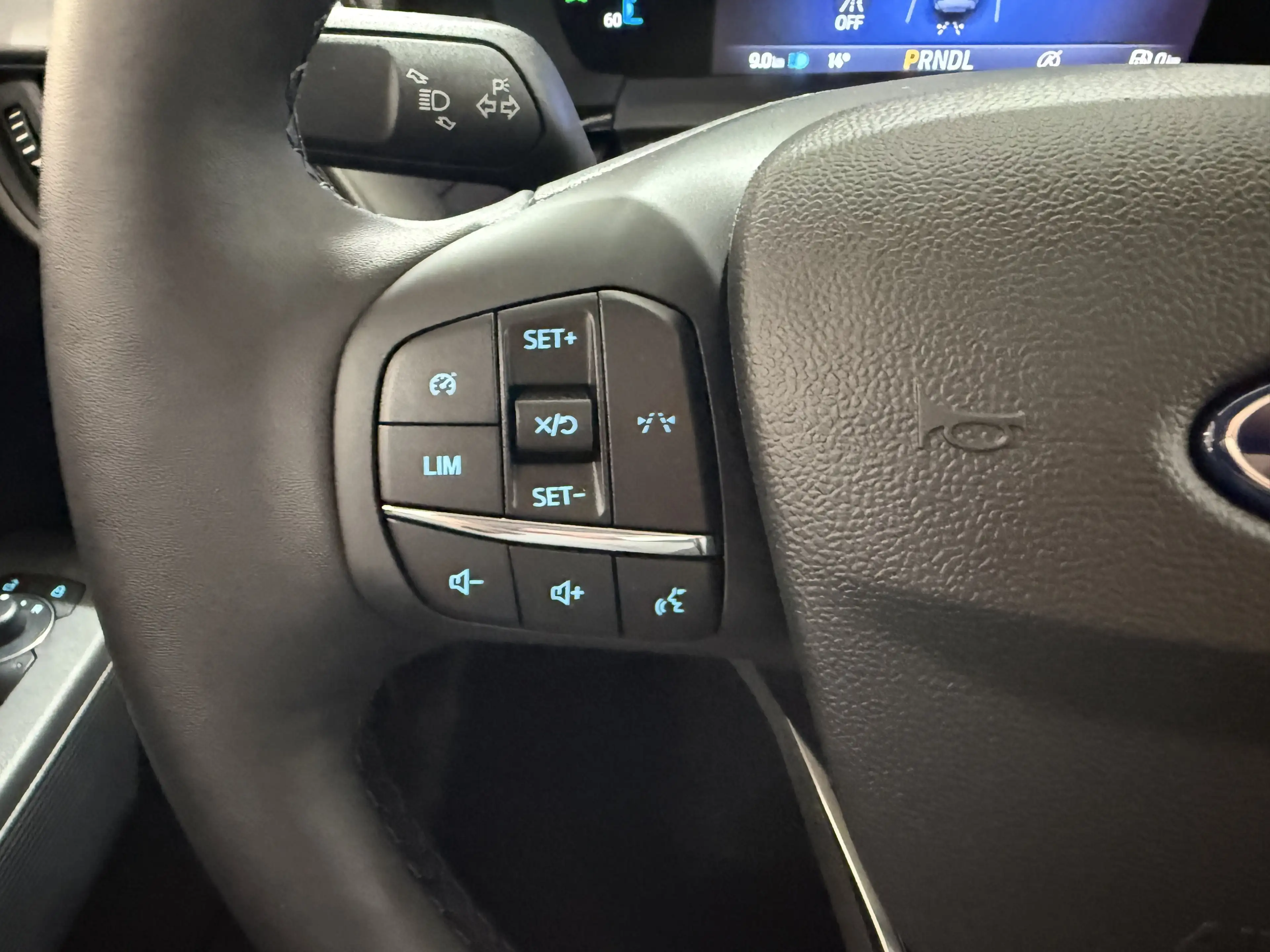 Ford Tourneo Courier Titanium Automatik / Winter-Paket — photo 15