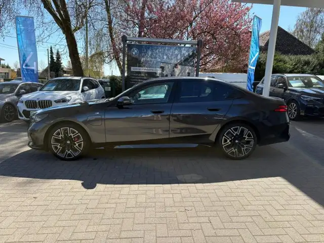 BMW M view 3