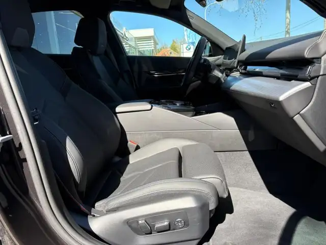 BMW M view 12