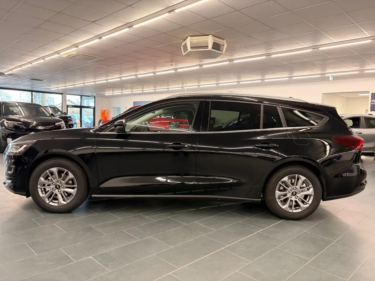 Ford Focus Turnier Titanium X Tageszulassung 7