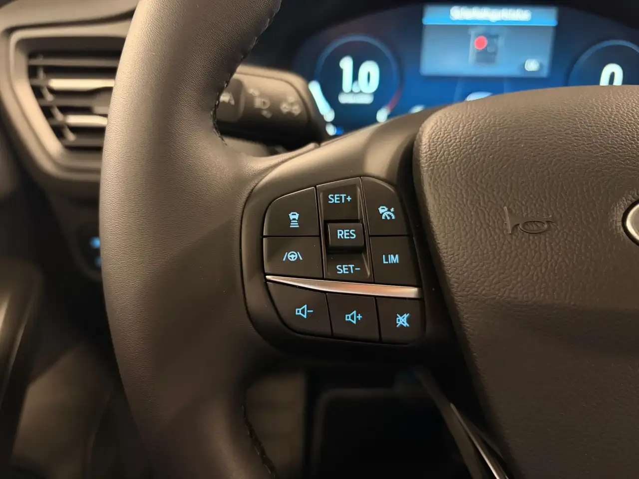 Ford Focus Turnier Titanium X Tageszulassung 14