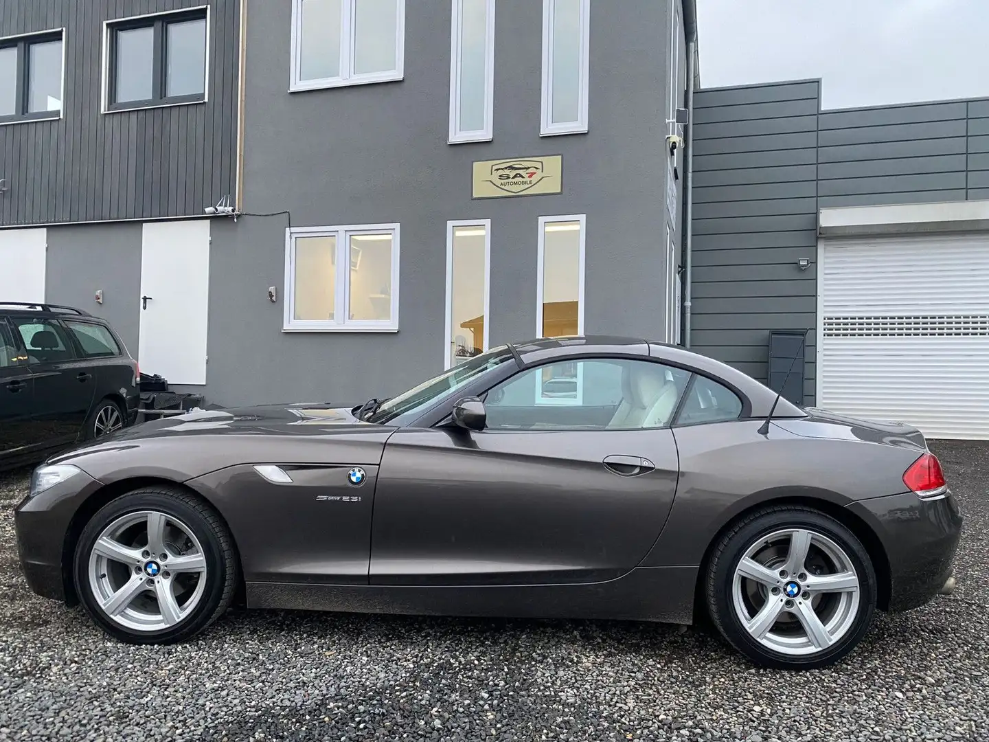 BMW Z4 Roadster sDrive 23i*2.Hand*Volleder*Klima*SHZ Braun - 1