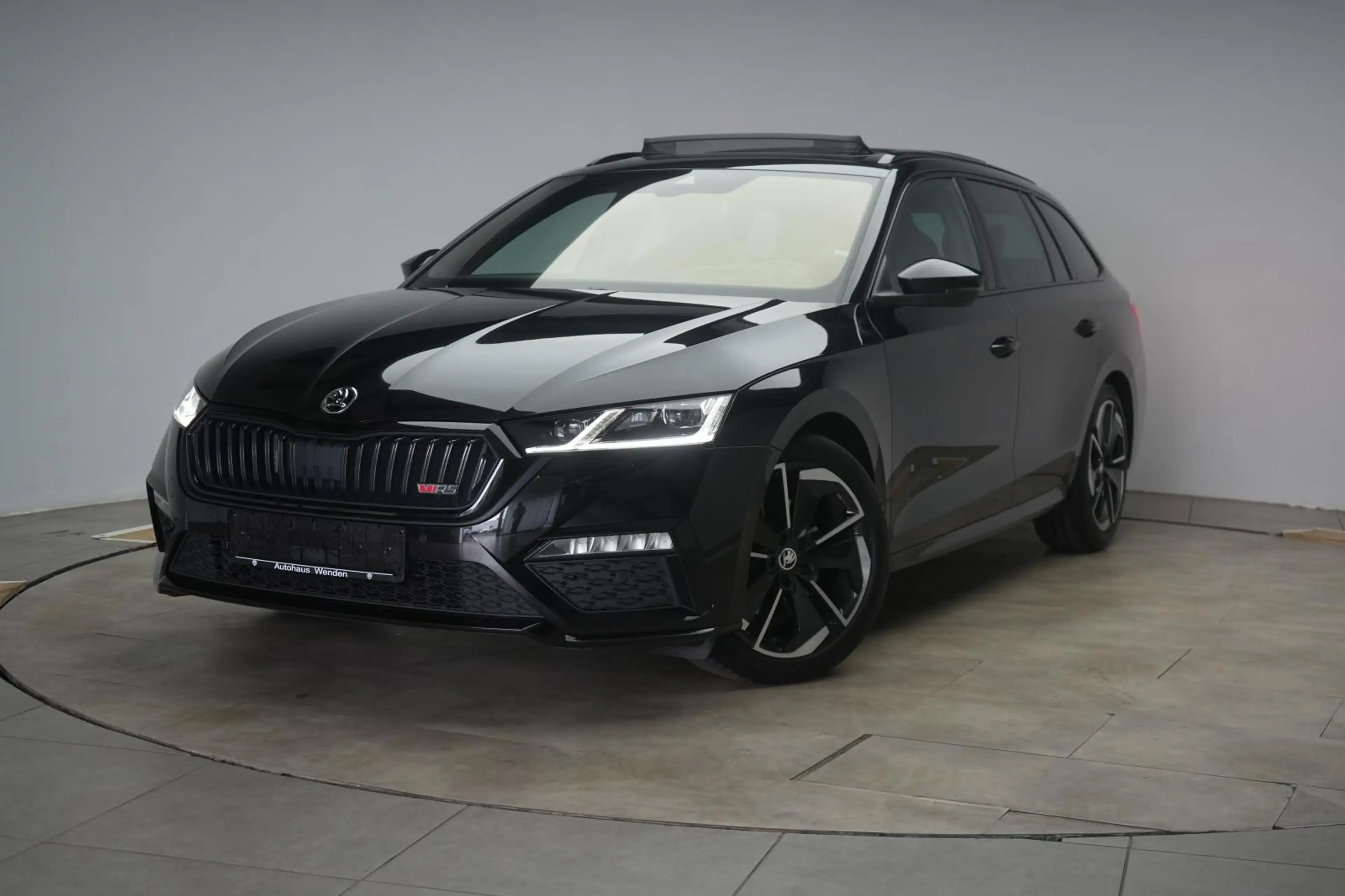 Skoda Octavia 2.0 TDI DSG 4x4 RS Temp/Virtual/HUD/Pano — photo 3