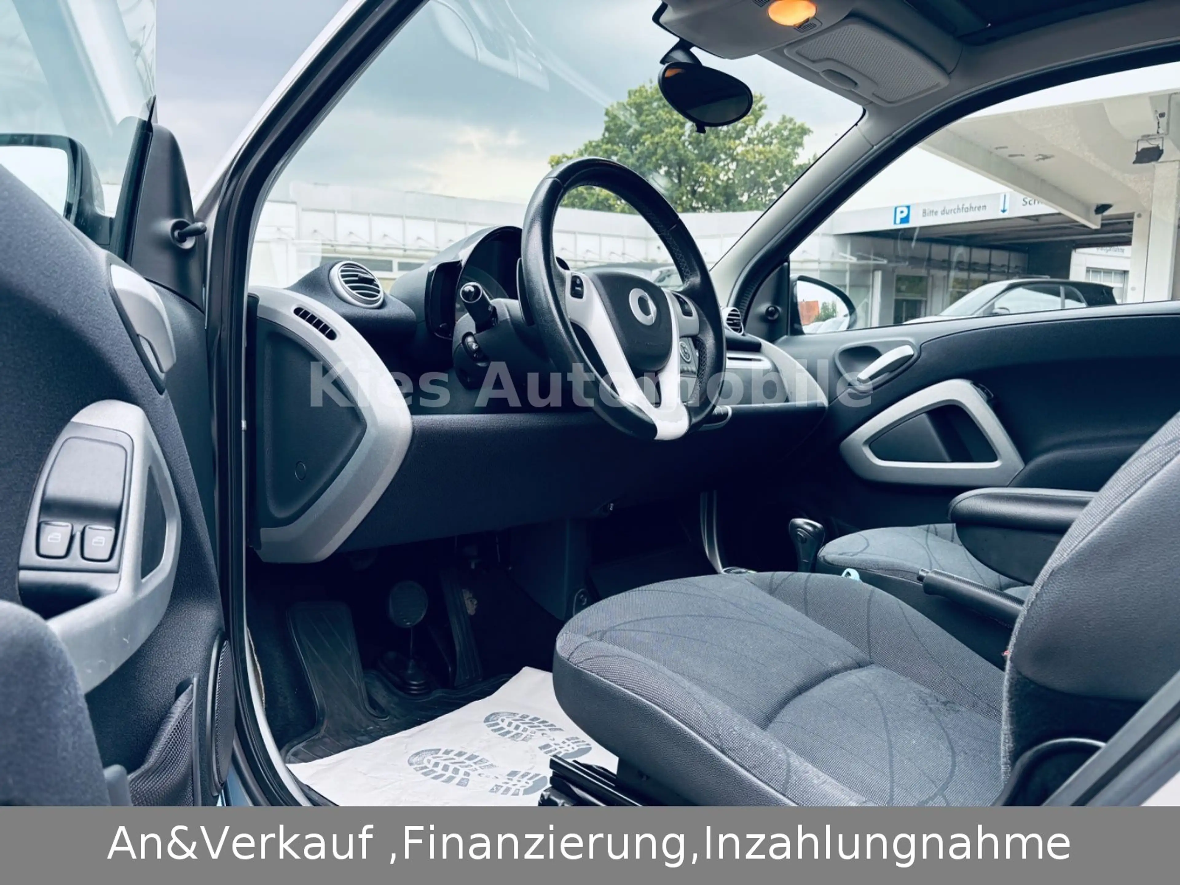 smart forTwo Passion AUTOM/PANO/TEMPOMAT/KLIMA/ — photo 11