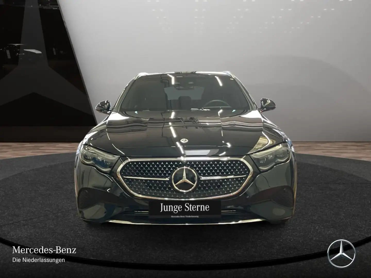 Mercedes-Benz E 300 e T Hybrid Avantgarde Fahrass 360° Distr. 9G Noir - 2